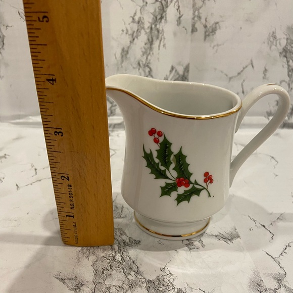 Sugar & Creamer Fine China - Made in Japan, Christmas, Porcelain - Picture 8 of 16